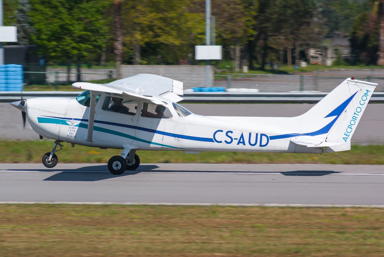 Cessna Cessna 172 Skyhawk — photo 2